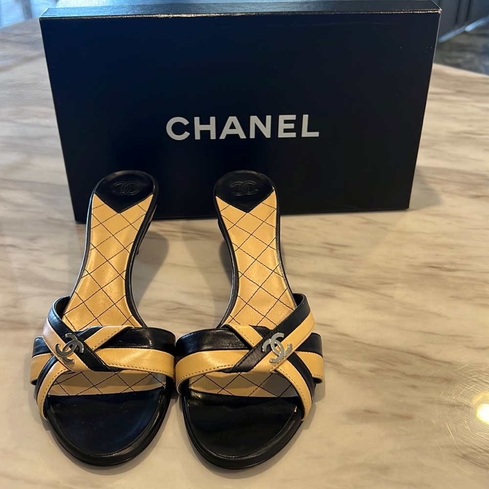 CHANEL Slides
